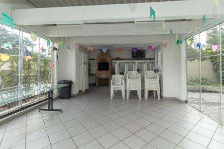 Apartamento à venda com 136m², 3 quartos e 2 vagas Apartamento à venda com 136m², 3 quartos e 2 vagasÁrea comum - Churrasqueira