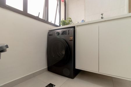 Apartamento à venda com 136m², 3 quartos e 2 vagas Apartamento à venda com 136m², 3 quartos e 2 vagasÁrea de Serviço