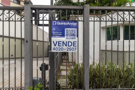 Apartamento à venda com 136m², 3 quartos e 2 vagas Apartamento à venda com 136m², 3 quartos e 2 vagasPlaca instalada