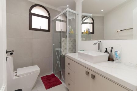 Apartamento à venda com 136m², 3 quartos e 2 vagas Apartamento à venda com 136m², 3 quartos e 2 vagasBanheiro Social