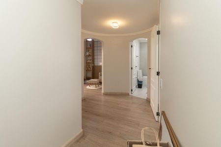 Apartamento à venda com 136m², 3 quartos e 2 vagas Apartamento à venda com 136m², 3 quartos e 2 vagasHall dos quartos