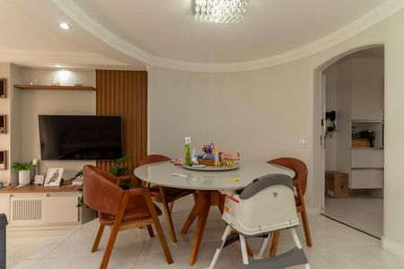 Apartamento à venda com 136m², 3 quartos e 2 vagas Apartamento à venda com 136m², 3 quartos e 2 vagasSala