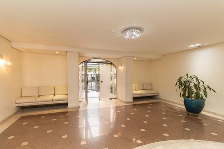 Apartamento à venda com 136m², 3 quartos e 2 vagas Apartamento à venda com 136m², 3 quartos e 2 vagasHall de entrada