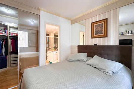Apartamento à venda com 107m², 3 quartos e 2 vagas Apartamento à venda com 107m², 3 quartos e 2 vagasSuíte