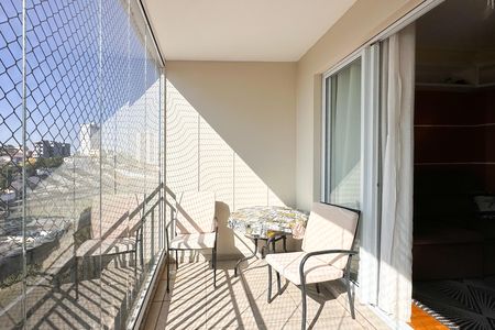 Apartamento à venda com 107m², 3 quartos e 2 vagas Apartamento à venda com 107m², 3 quartos e 2 vagasSacada