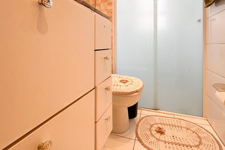 Apartamento à venda com 107m², 3 quartos e 2 vagas Apartamento à venda com 107m², 3 quartos e 2 vagasBanheiro Social