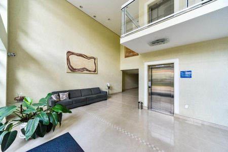 Apartamento à venda com 107m², 3 quartos e 2 vagas Apartamento à venda com 107m², 3 quartos e 2 vagasÁrea comum - Hall