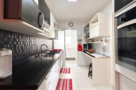 Apartamento à venda com 107m², 3 quartos e 2 vagas Apartamento à venda com 107m², 3 quartos e 2 vagasCozinha