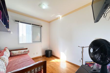 Apartamento à venda com 107m², 3 quartos e 2 vagas Apartamento à venda com 107m², 3 quartos e 2 vagasQuarto 2