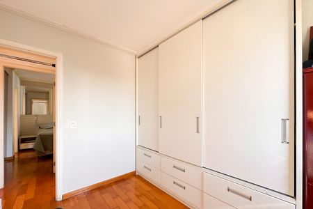 Apartamento à venda com 107m², 3 quartos e 2 vagas Apartamento à venda com 107m², 3 quartos e 2 vagasQuarto 1