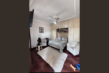 Quarto  de casa à venda com 3 quartos, 360m² em São Gotardo, Belo Horizonte