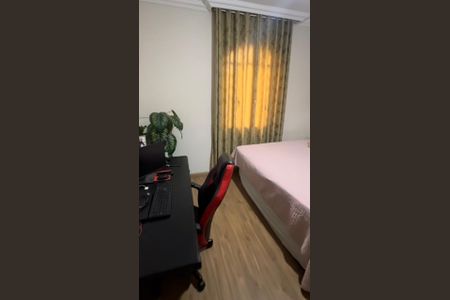 Casa à venda com 360m², 3 quartos e 8 vagasQuarto 