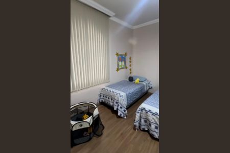 Casa à venda com 360m², 3 quartos e 8 vagasQuarto 