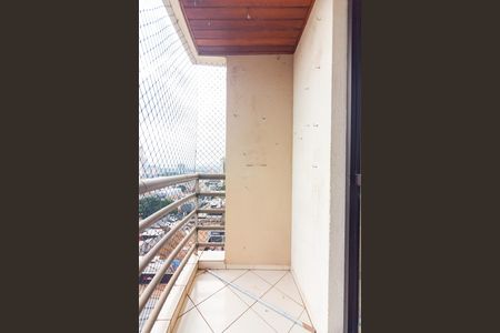 Varanda da Sala de apartamento para alugar com 3 quartos, 70m² em Km 18, Osasco