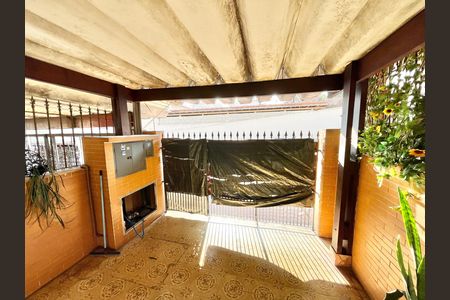 Garagem de casa à venda com 2 quartos, 128m² em Jardim S Kemel, São Paulo