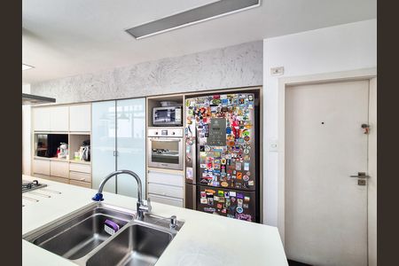 Apartamento para alugar com 180m², 4 quartos e 2 vagas Apartamento para alugar com 180m², 4 quartos e 2 vagasCozinha