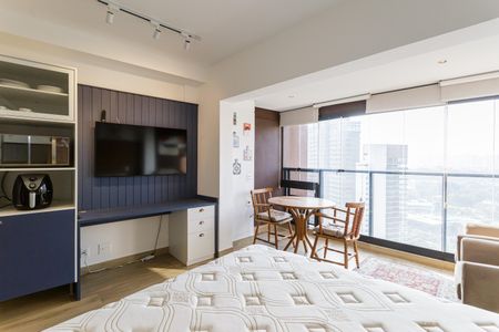Studio à venda com 27m², 1 quarto e 1 vaga Studio à venda com 27m², 1 quarto e 1 vagaStudio