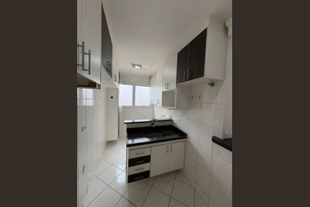 Cozinha de apartamento para alugar com 2 quartos, 65m² em Parque Industrial, São José dos Campos