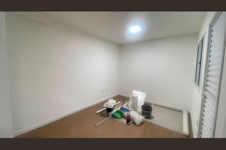 Sala de casa de condomínio para alugar com 2 quartos, 60m² em Jardim dos Pereiras (caucaia do Alto), Cotia