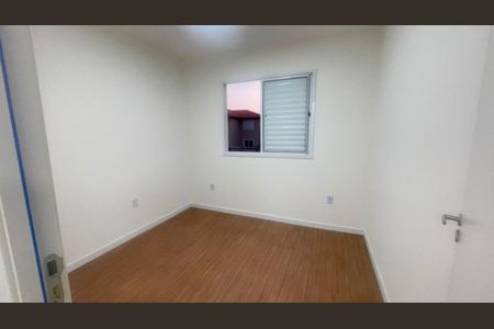 Quarto Secundário de casa de condomínio para alugar com 2 quartos, 60m² em Jardim dos Pereiras (caucaia do Alto), Cotia