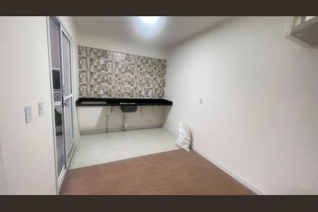 Cozinha de casa de condomínio para alugar com 2 quartos, 60m² em Jardim dos Pereiras (caucaia do Alto), Cotia