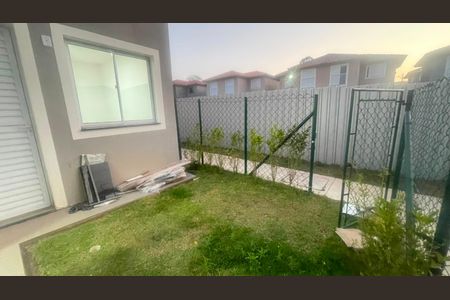 Jardim de casa de condomínio para alugar com 2 quartos, 60m² em Jardim dos Pereiras (caucaia do Alto), Cotia