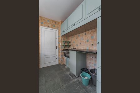 Apartamento para alugar com 261m², 2 quartos e 1 vagaÁrea de Serviço