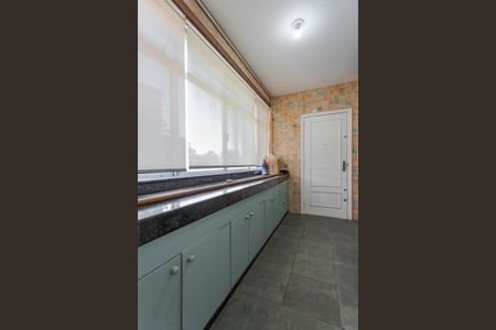 Apartamento para alugar com 261m², 2 quartos e 1 vagaÁrea de Serviço