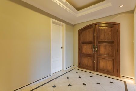 Apartamento para alugar com 261m², 2 quartos e 1 vagaEntrada
