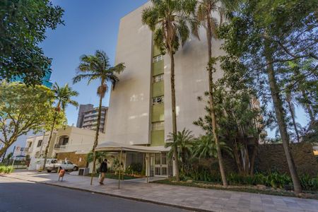 Apartamento para alugar com 261m², 2 quartos e 1 vagaFachada
