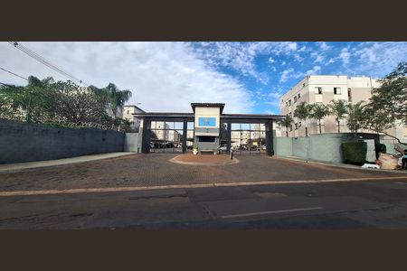 Apartamento para alugar com 48m², 2 quartos e 1 vagaFachada do Condomínio