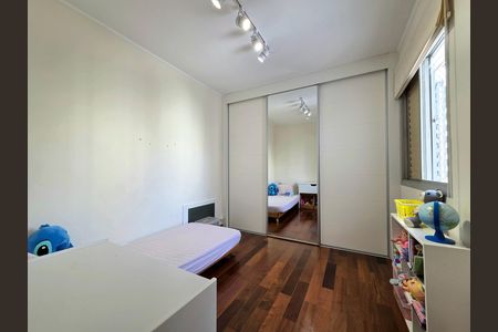 Suíte  de apartamento para alugar com 3 quartos, 80m² em Indianópolis, São Paulo
