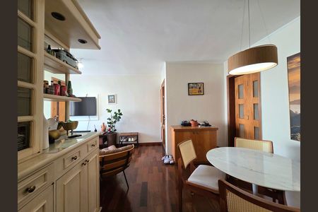 Sala de apartamento para alugar com 3 quartos, 80m² em Indianópolis, São Paulo