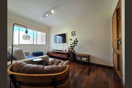 Sala de apartamento para alugar com 3 quartos, 80m² em Indianópolis, São Paulo