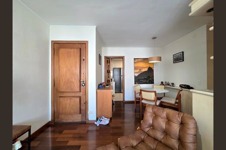 Apartamento à venda com 80m², 3 quartos e sem vaga Apartamento à venda com 80m², 3 quartos e sem vagaSala