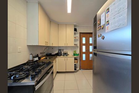 Apartamento à venda com 80m², 3 quartos e sem vaga Apartamento à venda com 80m², 3 quartos e sem vagaCozinha