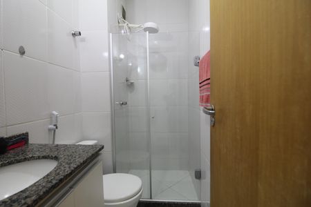 Apartamento à venda com 66m², 2 quartos e 1 vagaBanheiro Social