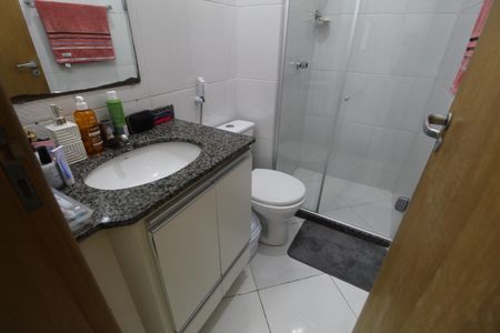 Apartamento à venda com 66m², 2 quartos e 1 vagaBanheiro Social