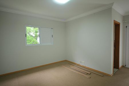 Casa de condomínio para alugar com 420m², 4 quartos e 6 vagasSuíte 2 