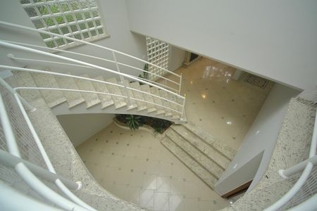 Casa de condomínio para alugar com 420m², 4 quartos e 6 vagasHall dos quartos