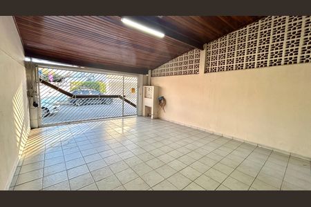 Casa para alugar com 74m², 2 quartos e 2 vagasGaragem
