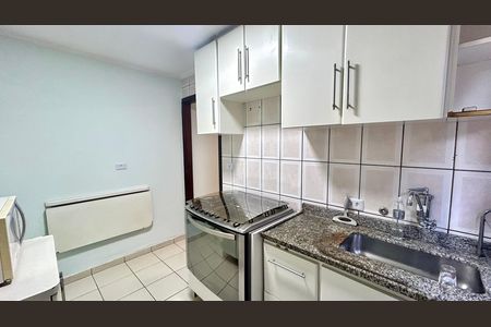 Casa para alugar com 74m², 2 quartos e 2 vagasCozinha