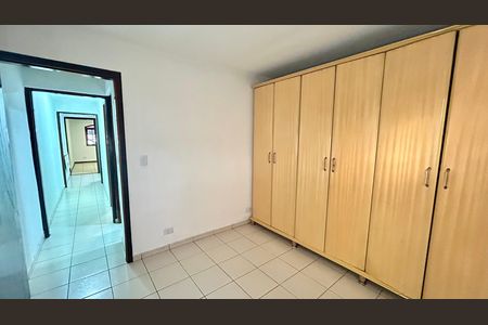 Casa para alugar com 74m², 2 quartos e 2 vagasQuarto 2