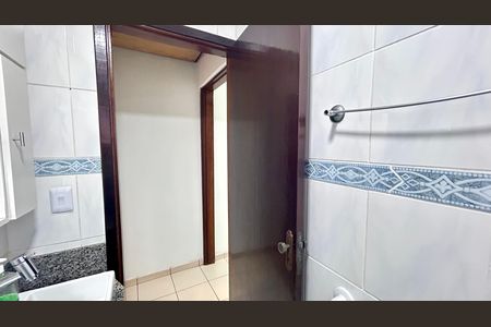 Casa para alugar com 74m², 2 quartos e 2 vagasBanheiro