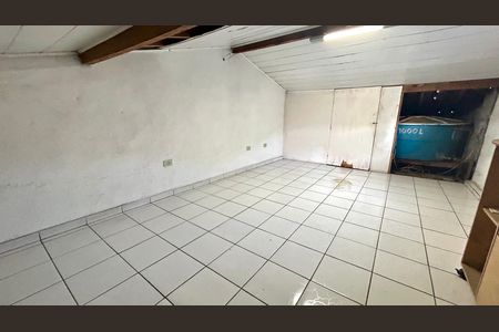 Casa para alugar com 74m², 2 quartos e 2 vagasSótão 