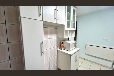 Casa para alugar com 74m², 2 quartos e 2 vagasCozinha