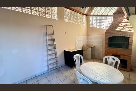 Casa para alugar com 74m², 2 quartos e 2 vagasÁrea de Serviço