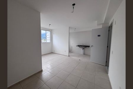 Sala de apartamento para alugar com 2 quartos, 46m² em Recreio dos Bandeirantes, Rio de Janeiro