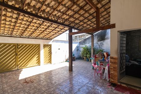 Casa à venda com 107m², 3 quartos e 2 vagasGaragem