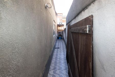 Casa à venda com 107m², 3 quartos e 2 vagasCorredor